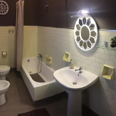 Piccola Luna Bed & Breakfast *