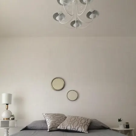 Piccola Luna *